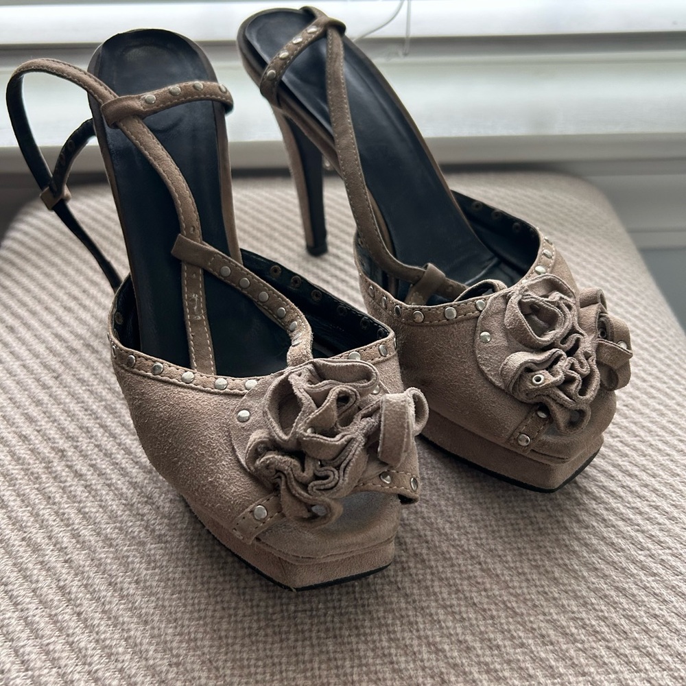 Carlo Pazolini Suede Heels. Platform. Open Peep toe. Size 36.
